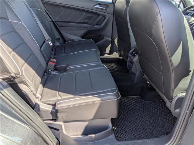 Used 2022 Volkswagen Tiguan SEL R-Line image 20