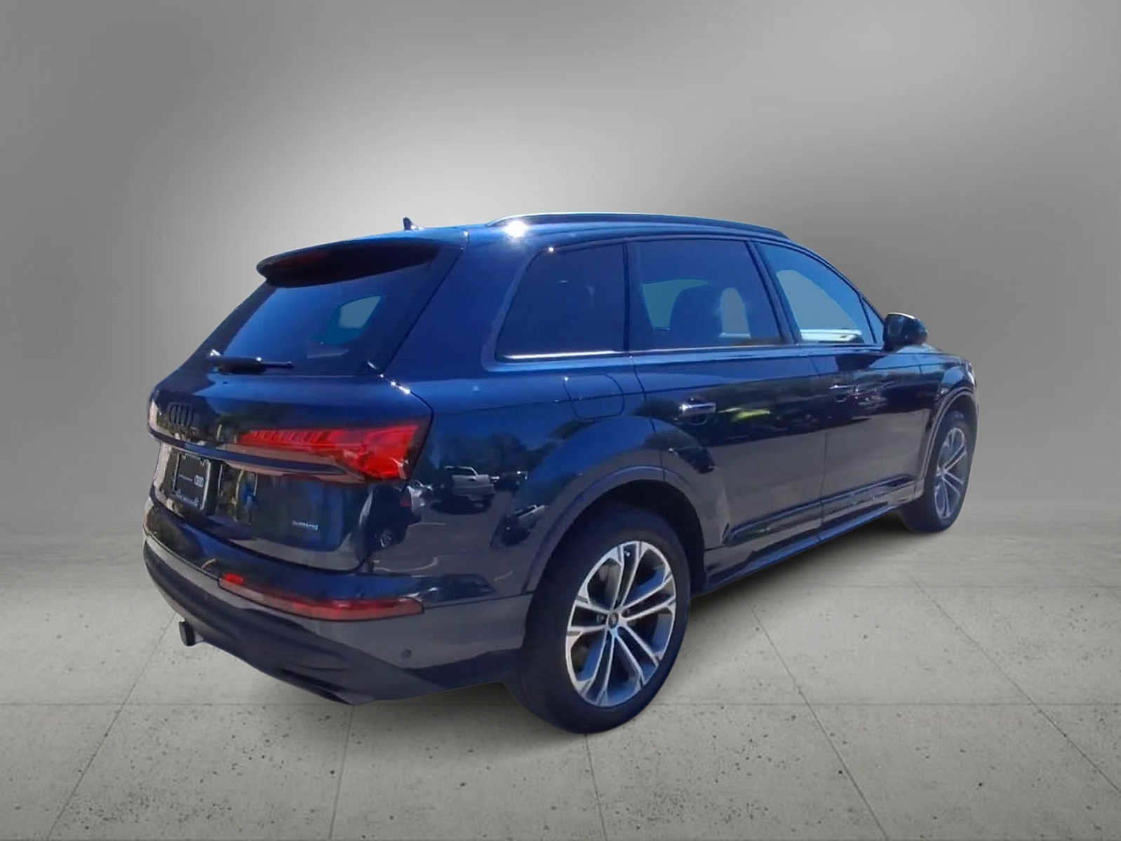 Certified 2026 Audi Q7 3.0T Premium w/ Convenience Plus Package AWD/4WD image 8
