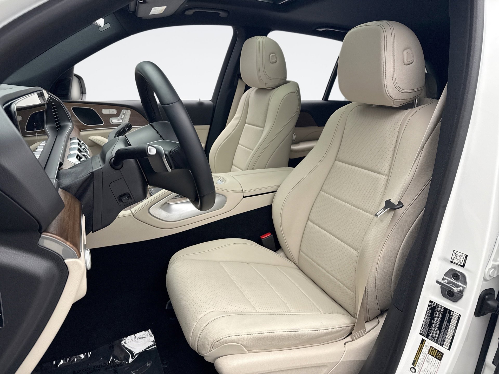 Used 2025 Mercedes-Benz GLE 450 4MATIC image 11