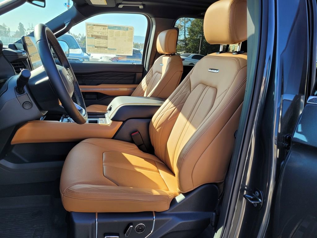 New 2024 Ford Expedition Platinum image 38