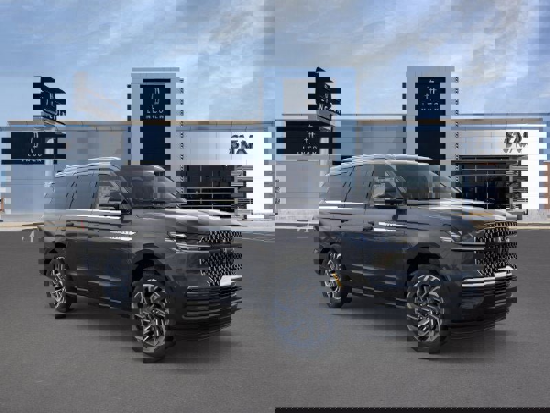 New 2026 Lincoln Navigator Reserve image 7