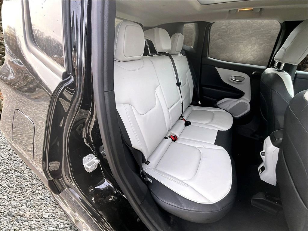 Used 2022 Jeep Renegade Limited w/ Sun, Sound & Wheels Group AWD/4WD image 25