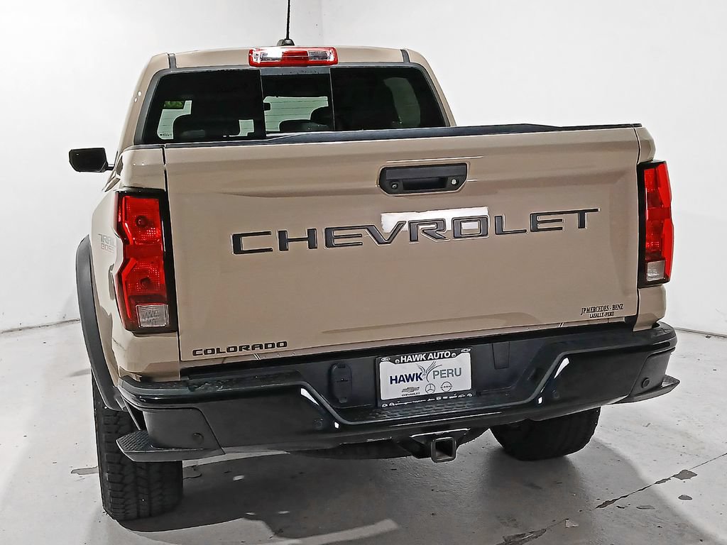 Used 2024 Chevrolet Colorado Trail Boss w/ Technology Package AWD/4WD image 5