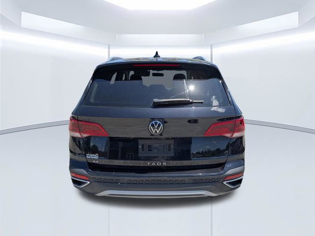Used 2022 Volkswagen Taos SE FWD image 5