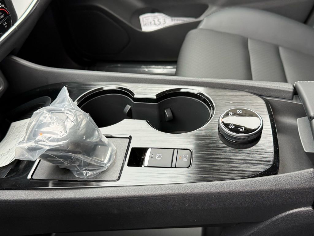 New 2026 Nissan Rogue SV AWD/4WD image 13