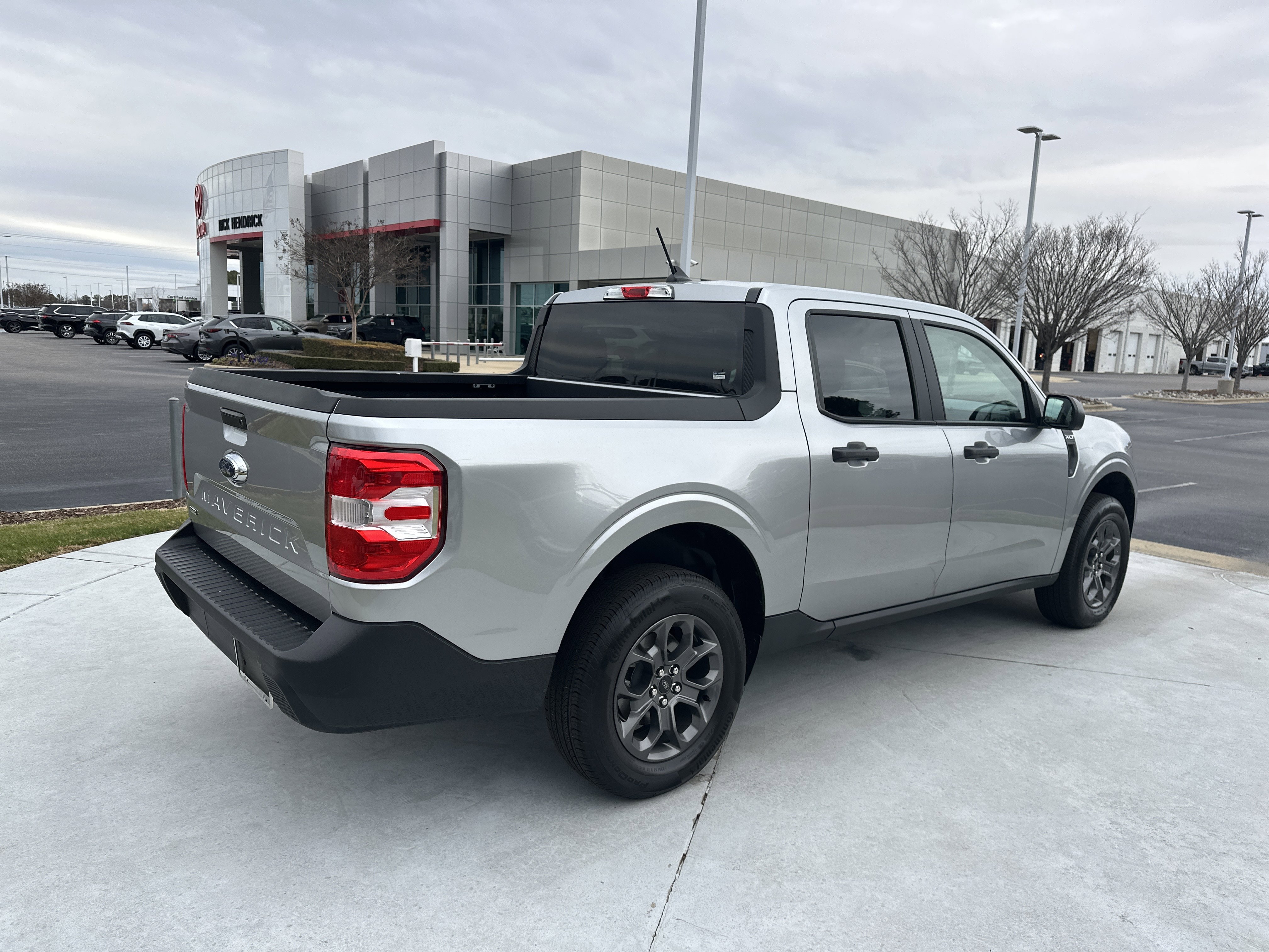 Used 2023 Ford Maverick XLT image 10