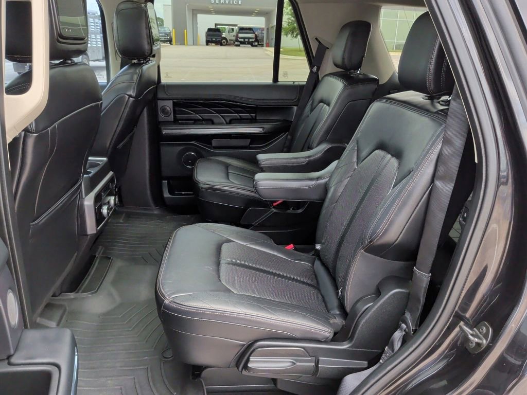 Used 2019 Ford Expedition Platinum image 42