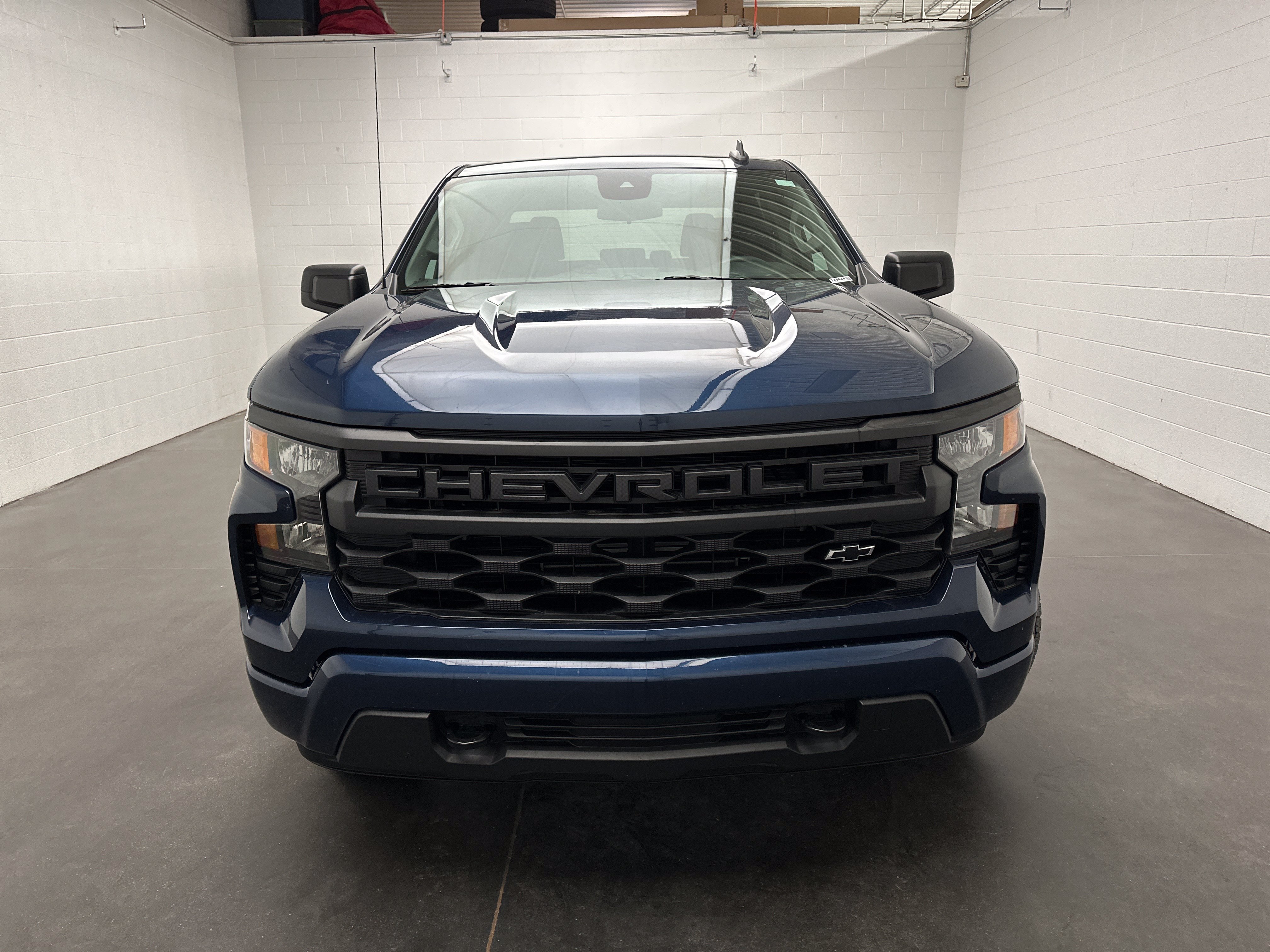 Used 2022 Chevrolet Silverado 1500 Custom w/ LPO, Dark Essentials Package AWD/4WD image 3