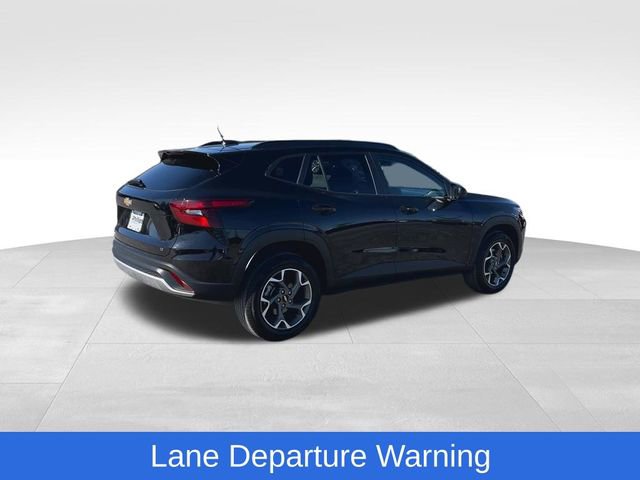 Certified 2024 Chevrolet Trax LT w/ Driver Confidence Package image 11