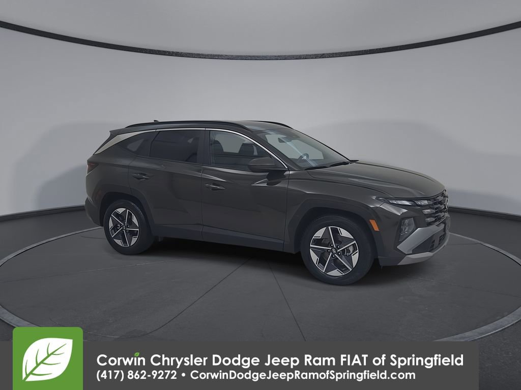 Used 2025 Hyundai Tucson SEL image 2