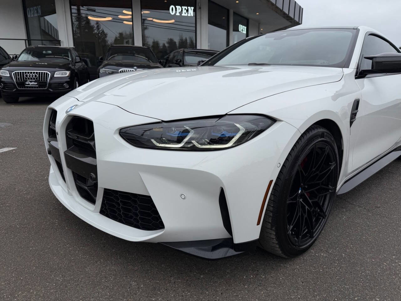 Used 2021 BMW M4 Competition w/ Executive Package RWD image 16