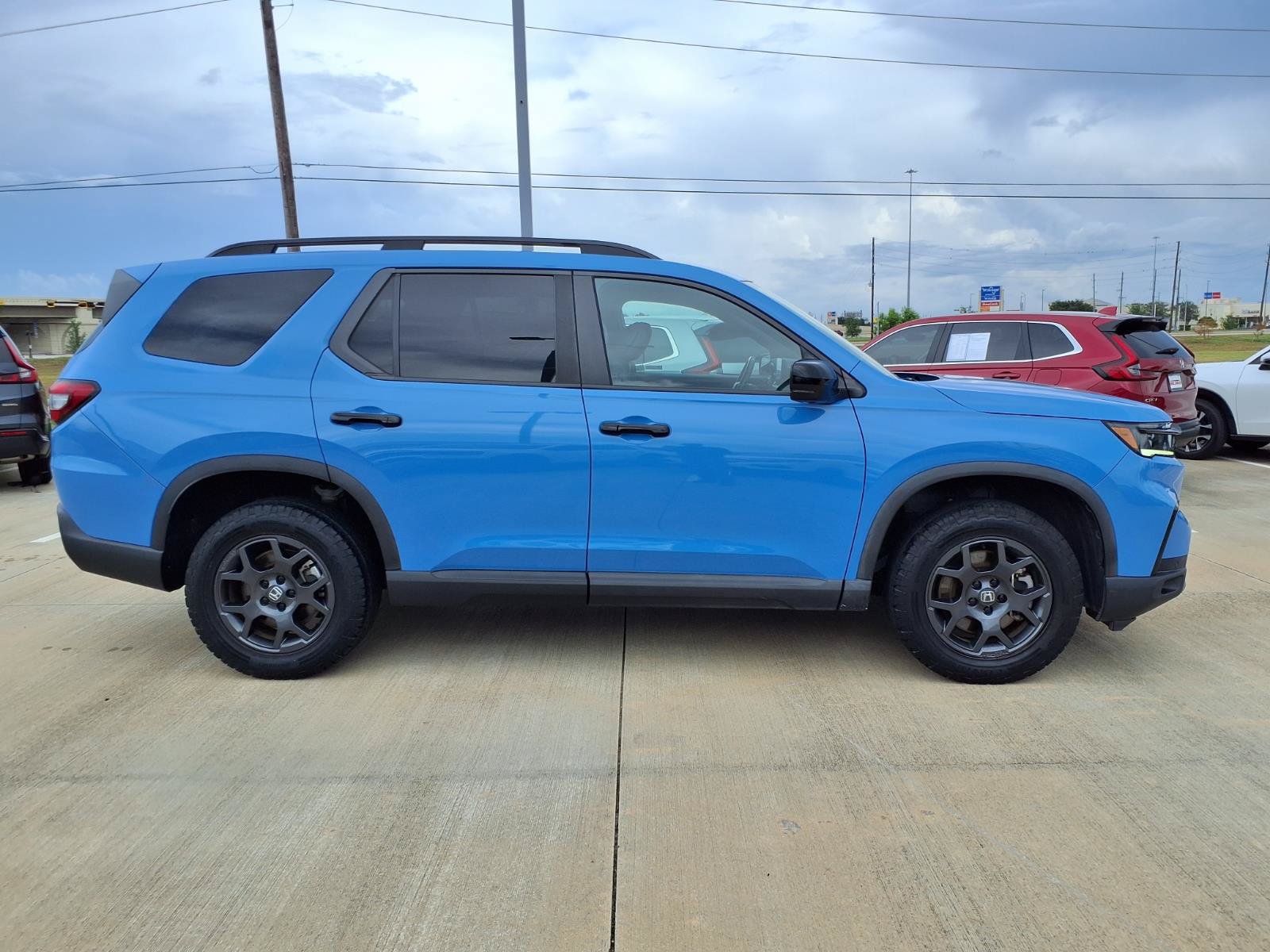 Used 2024 Honda Pilot TrailSport image 8