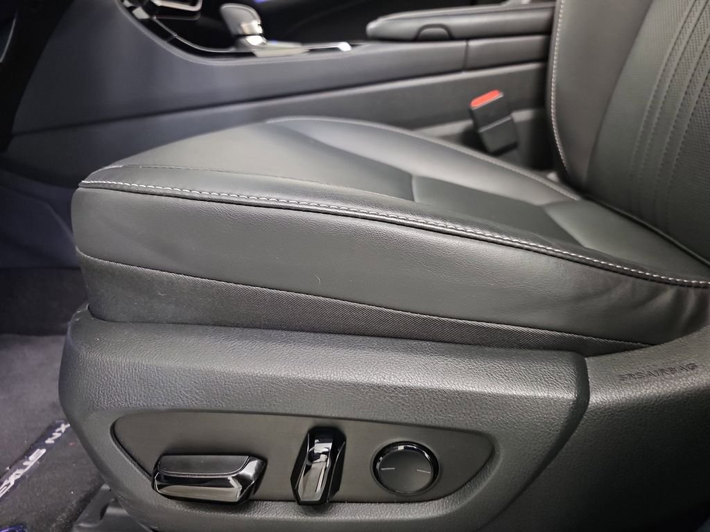 Used 2025 Lexus NX 350h AWD w/ Accessory Package (2T) image 32