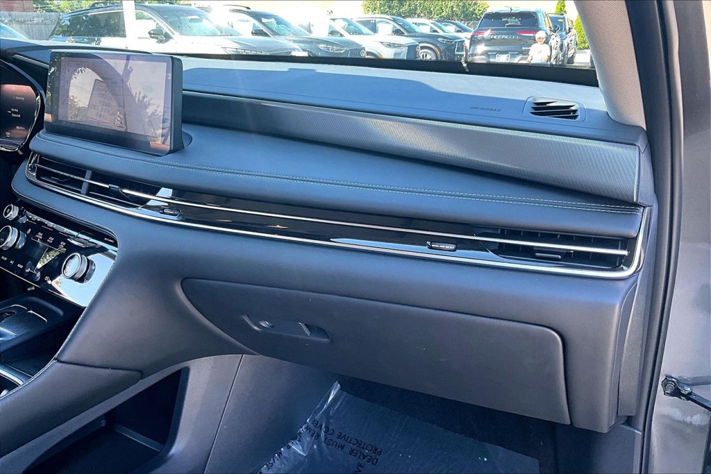 Certified 2027 INFINITI QX60 Luxe w/ Cargo Package AWD/4WD image 27