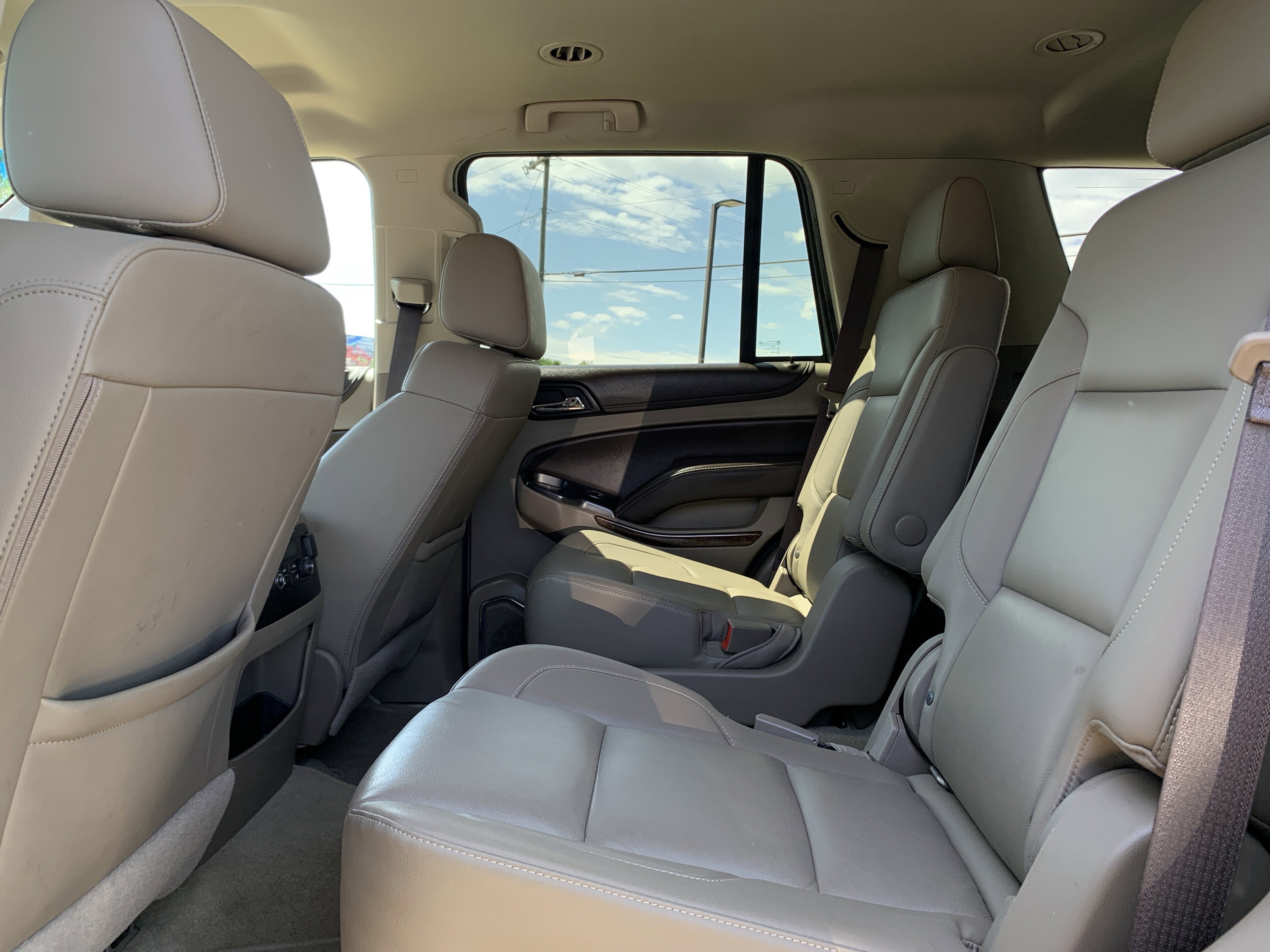 Used 2017 Chevrolet Tahoe LT w/ Luxury Package RWD image 32