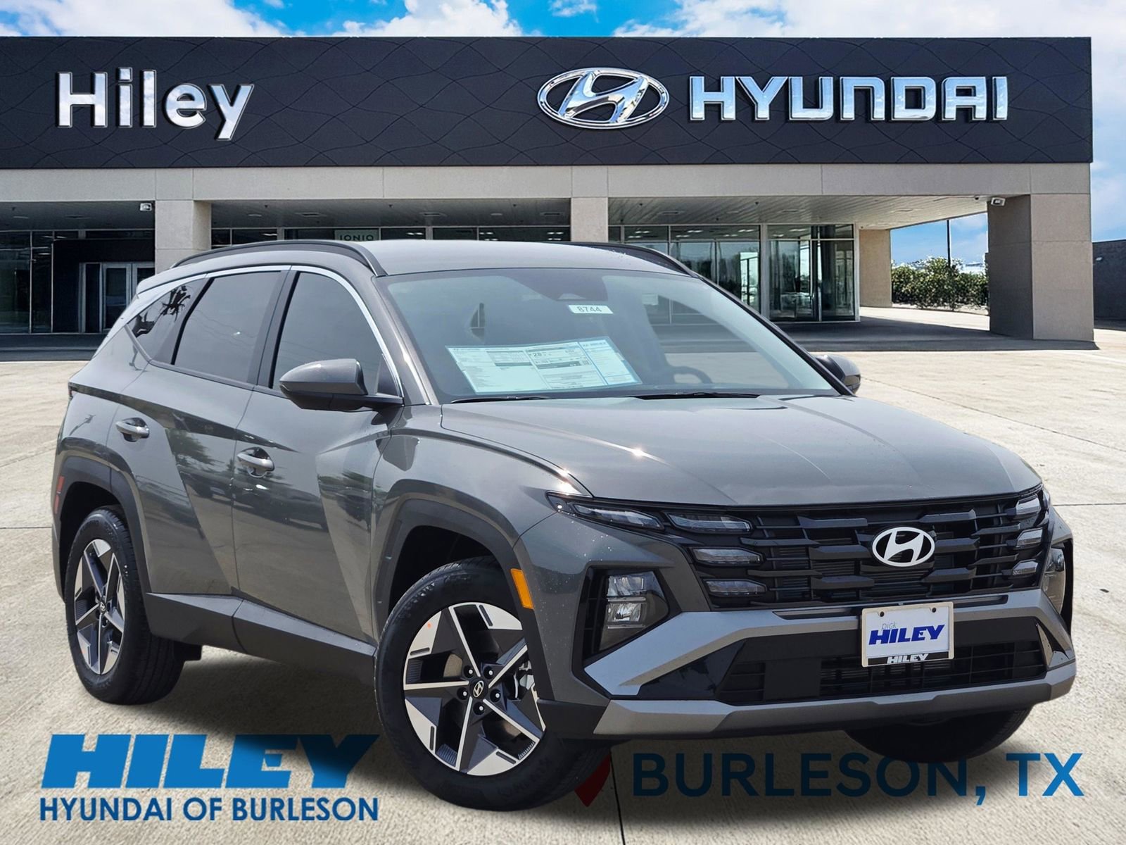 New 2026 Hyundai Tucson SEL FWD image 2