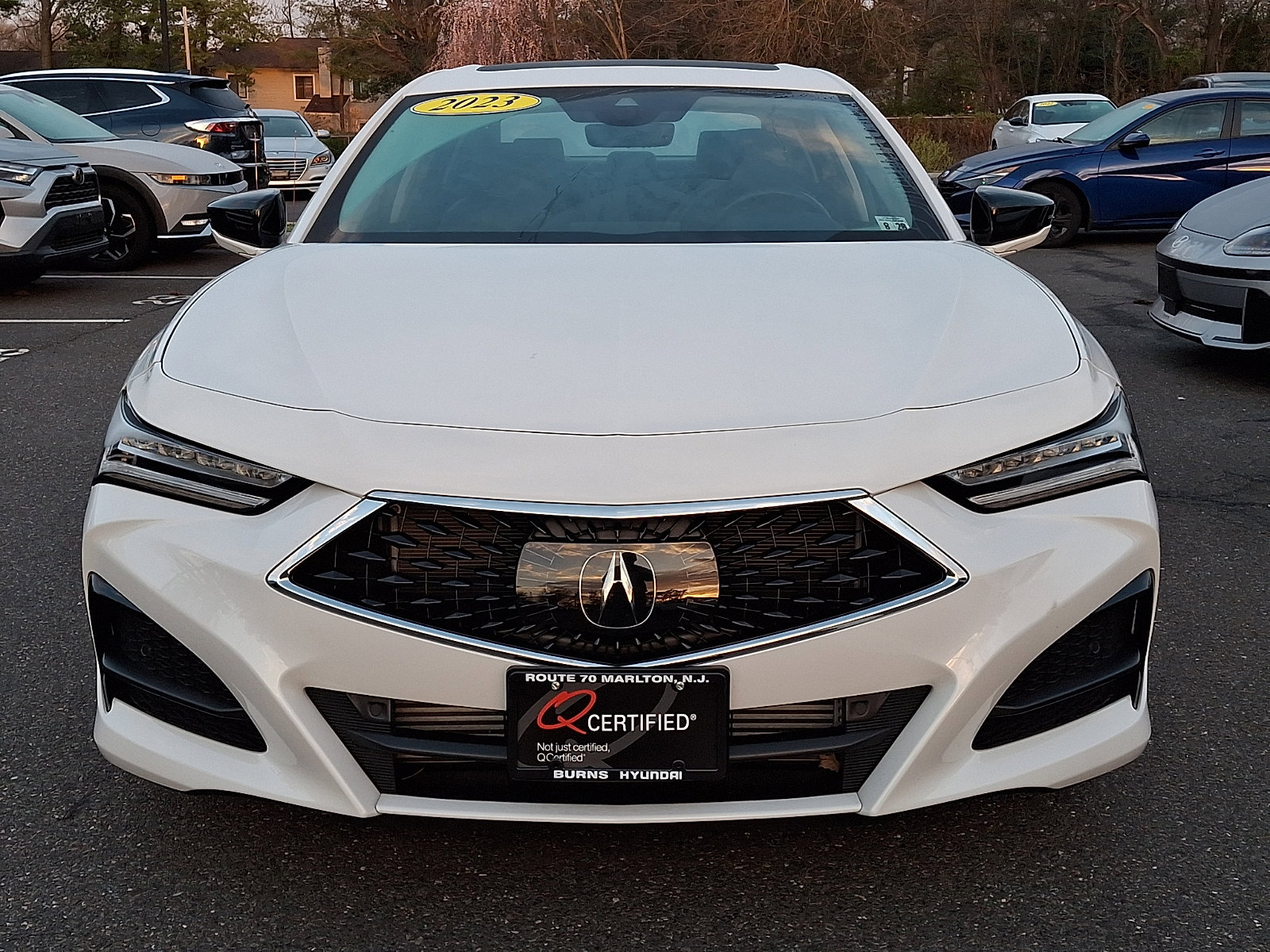 Used 2023 Acura TLX w/ Technology Package image 2