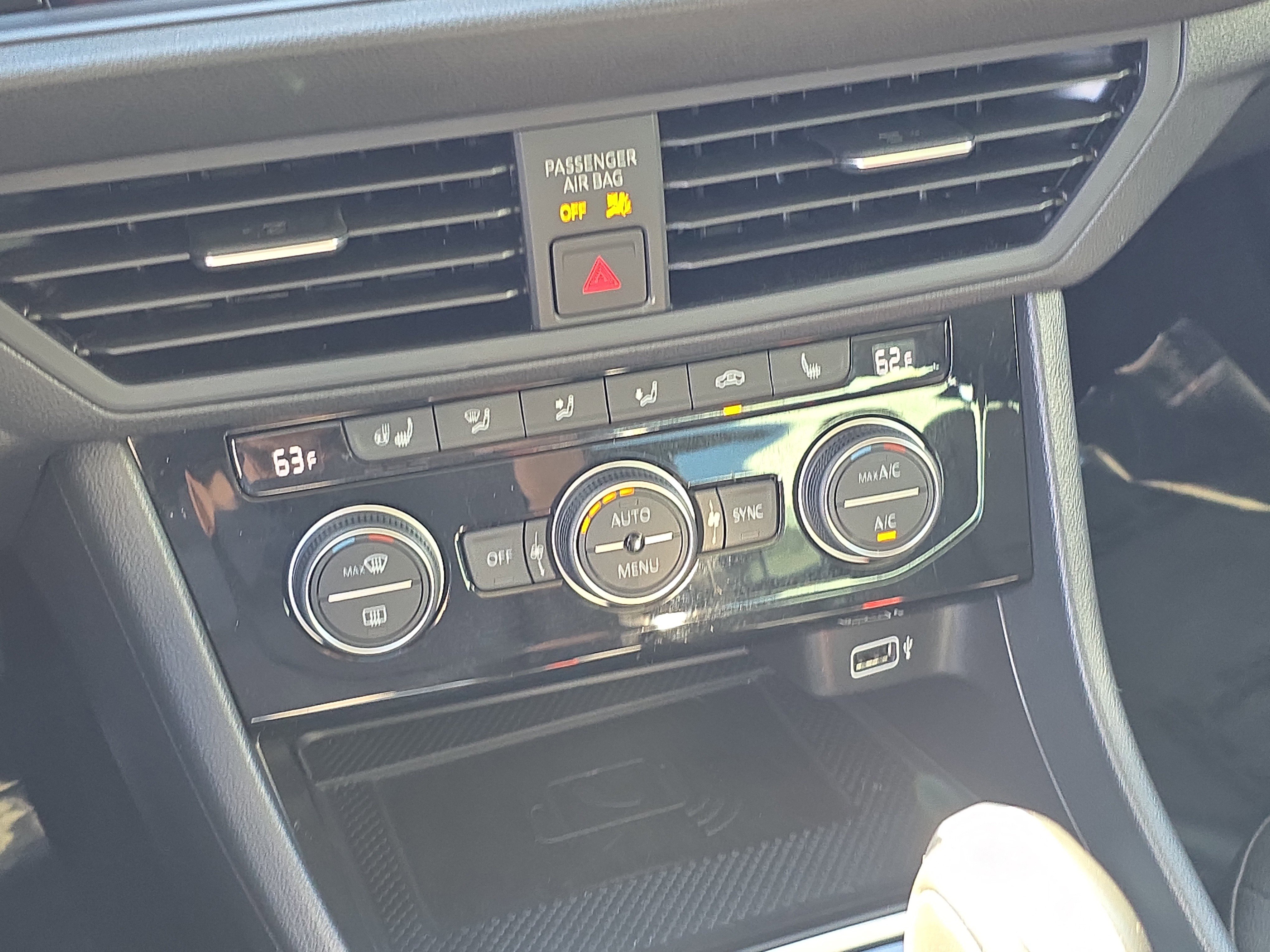 Used 2020 Volkswagen Jetta SEL image 17