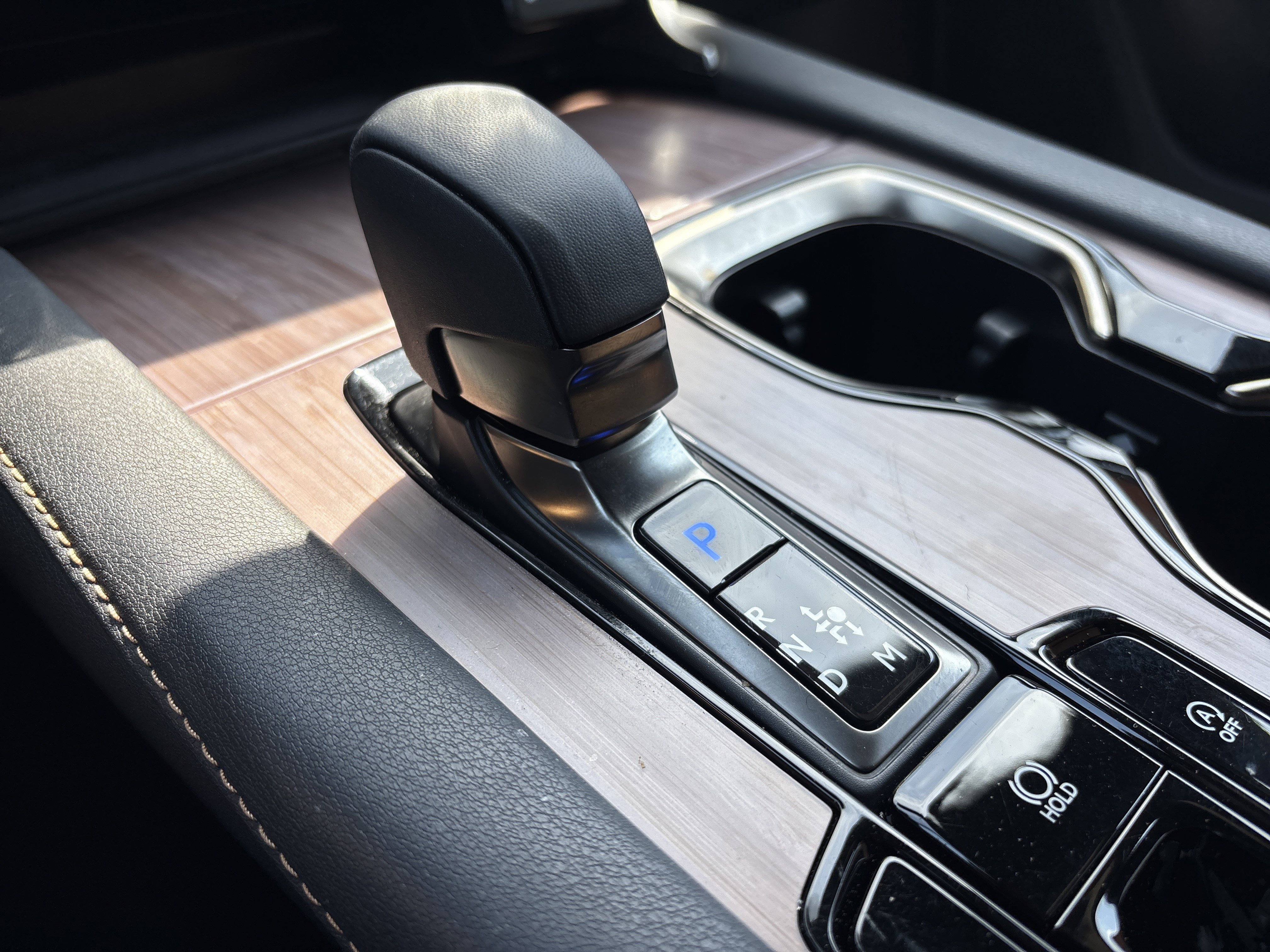 Used 2025 Lexus RX 350 Premium w/ Accessory Package (Z1) image 26