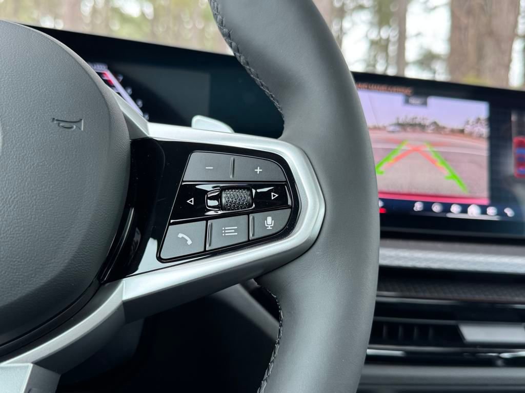 Certified 2025 BMW 330i 330i w/ M Sport Package image 25