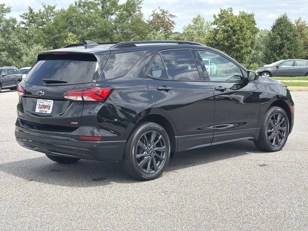 Used 2024 Chevrolet Equinox RS AWD/4WD image 18