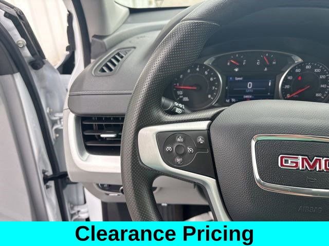 Used 2023 GMC Terrain SLE w/ Driver Convenience Package image 17