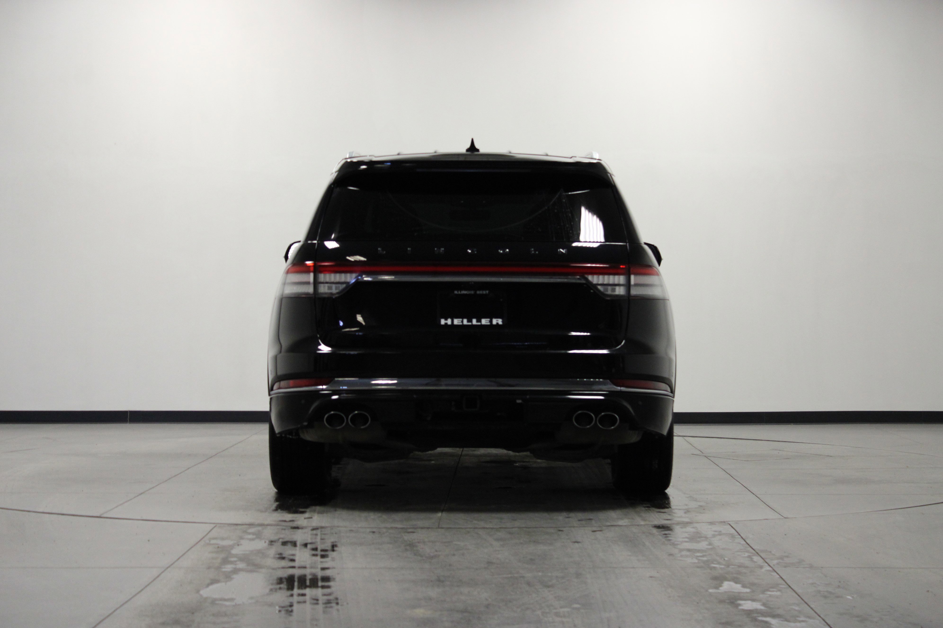 Used 2020 Lincoln Aviator Black Label Grand Touring w/ Class IV Trailer Tow Package image 5