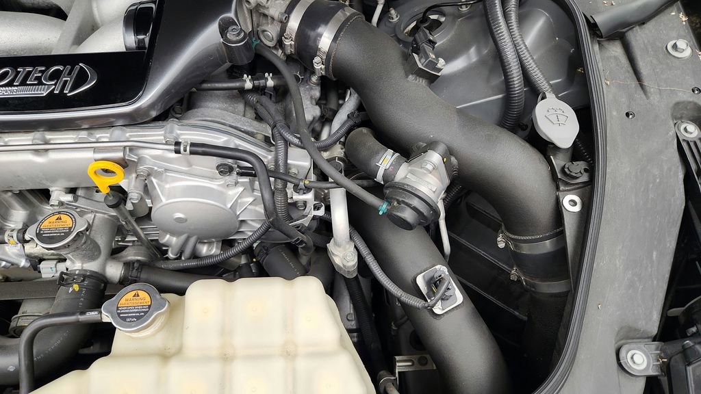Used 2011 Nissan GT-R Premium AWD/4WD image 21