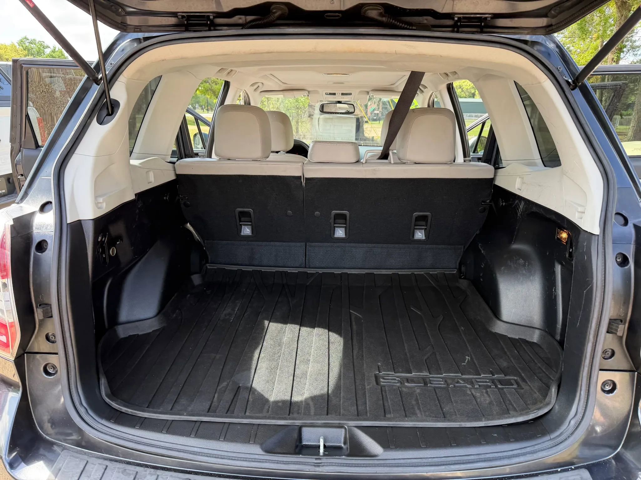 Used 2014 Subaru Forester 2.5i Touring image 12