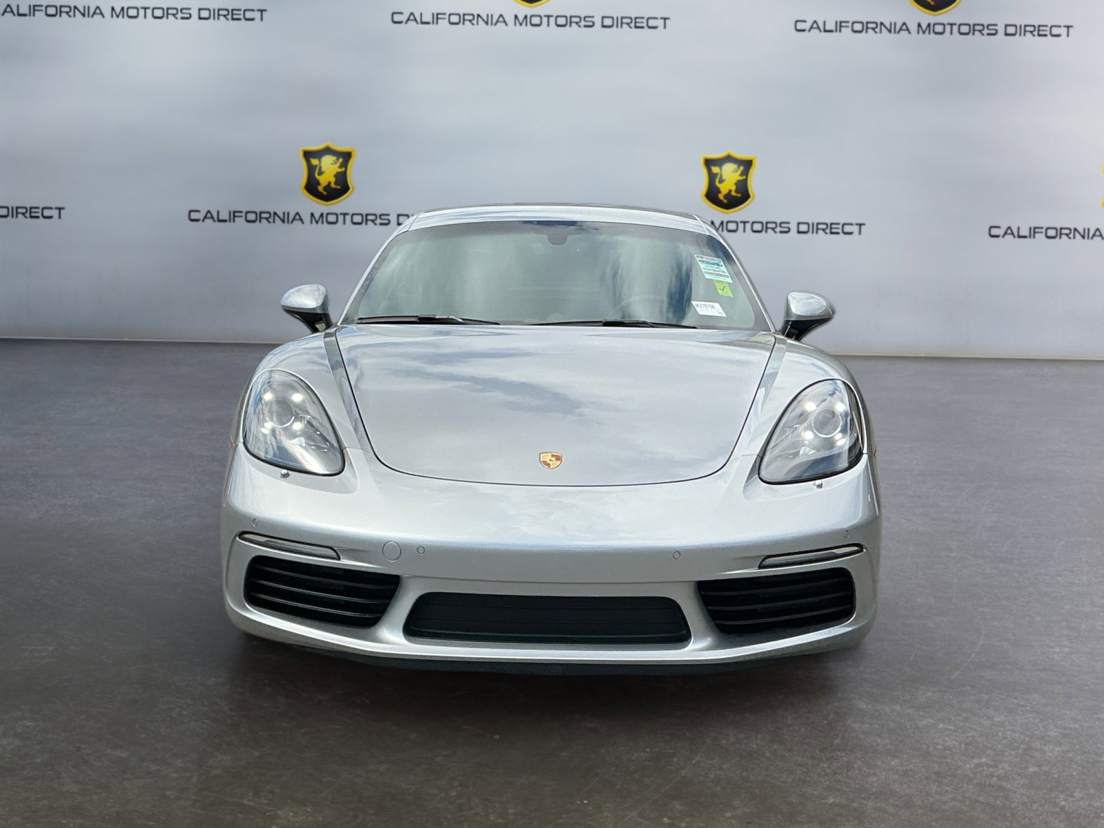 Used 2018 Porsche 718 Cayman S RWD image 2