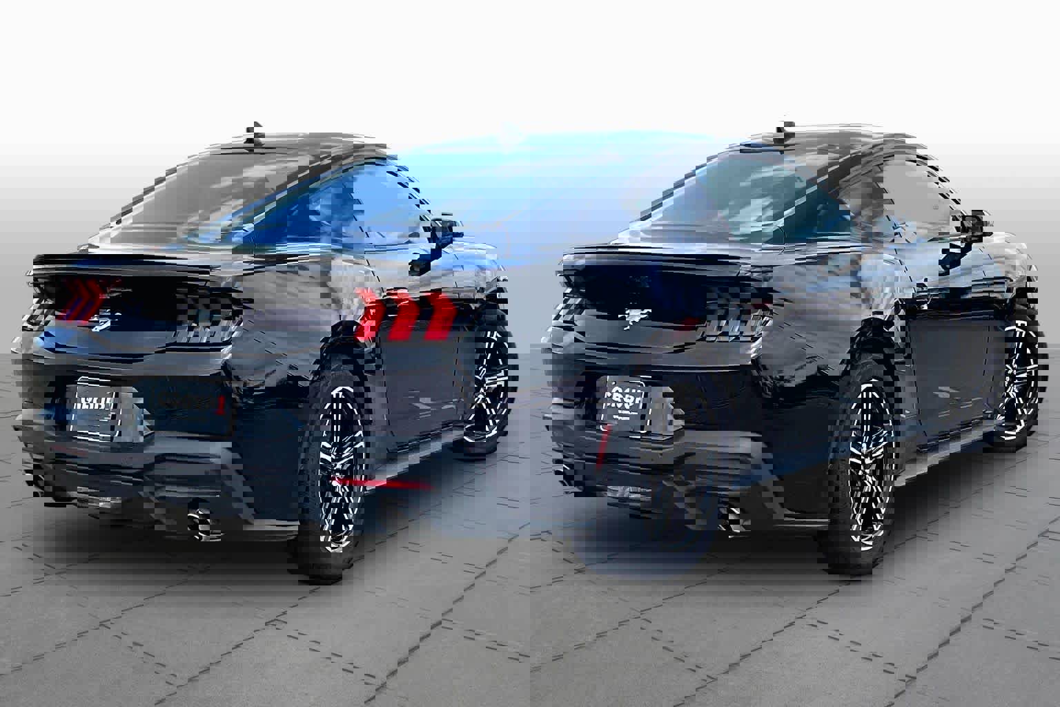 Used 2025 Ford Mustang Premium image 11