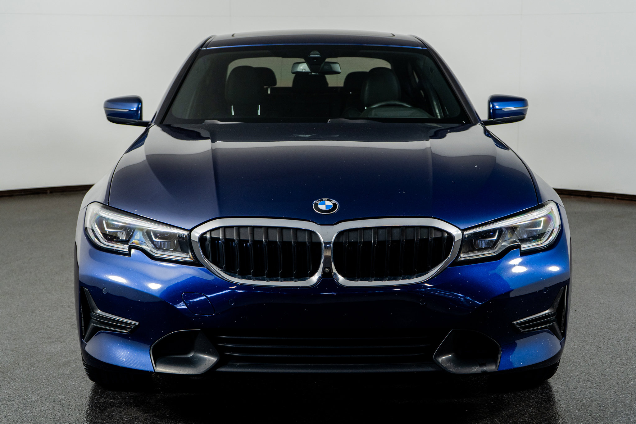 Used 2020 BMW 330i Sedan w/ Executive Package image 22