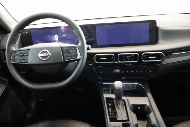 New 2026 Nissan Sentra SR w/ SR Premium Package FWD image 14