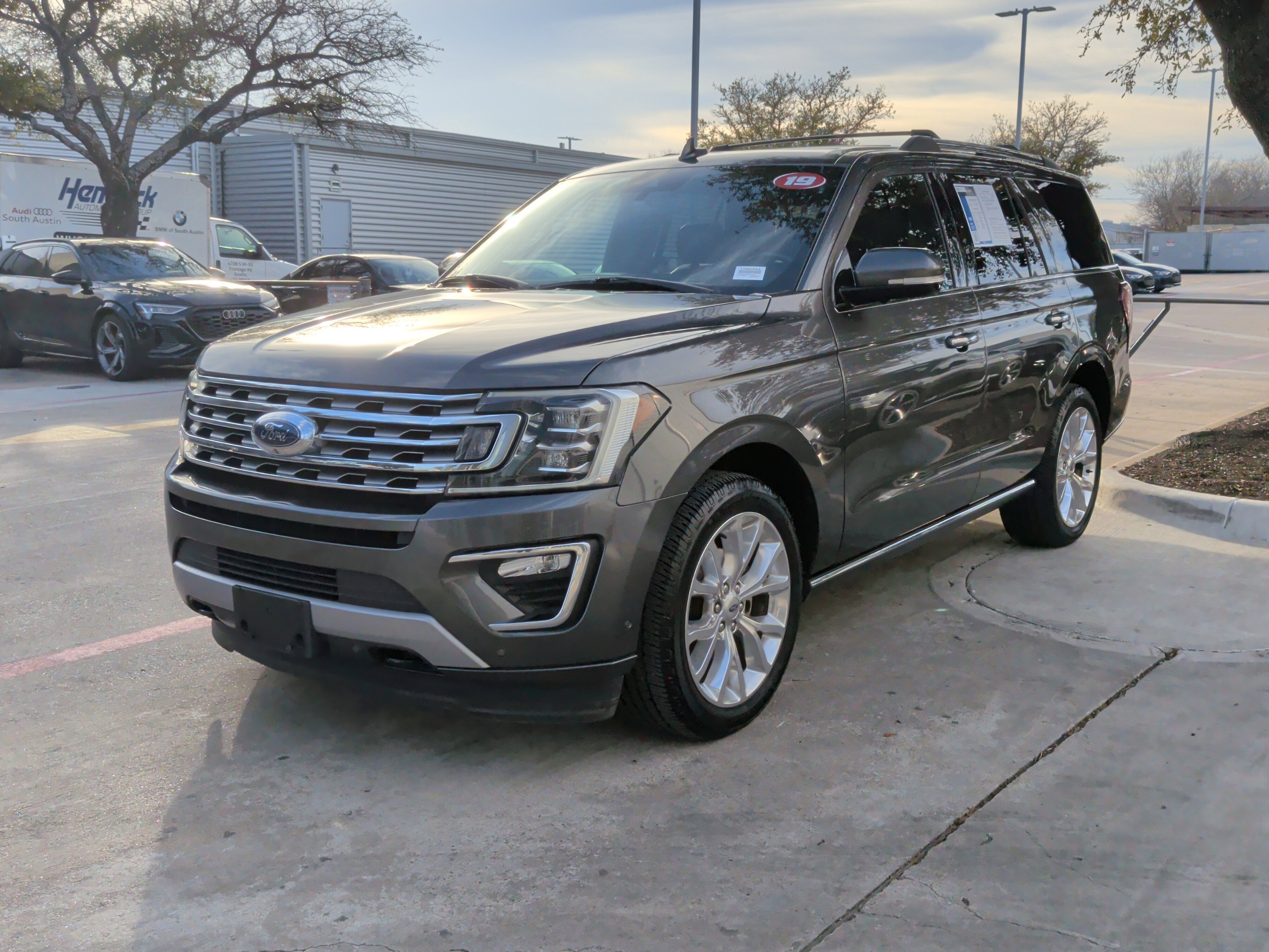 Used 2019 Ford Expedition Limited w/ Equipment Group 302A image 5