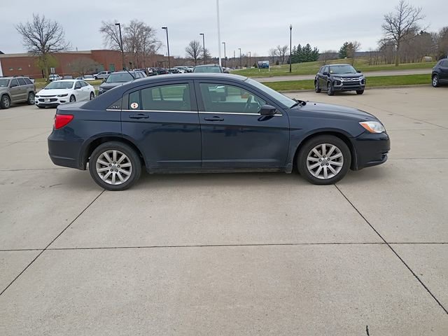 Used 2011 Chrysler 200 Touring image 8