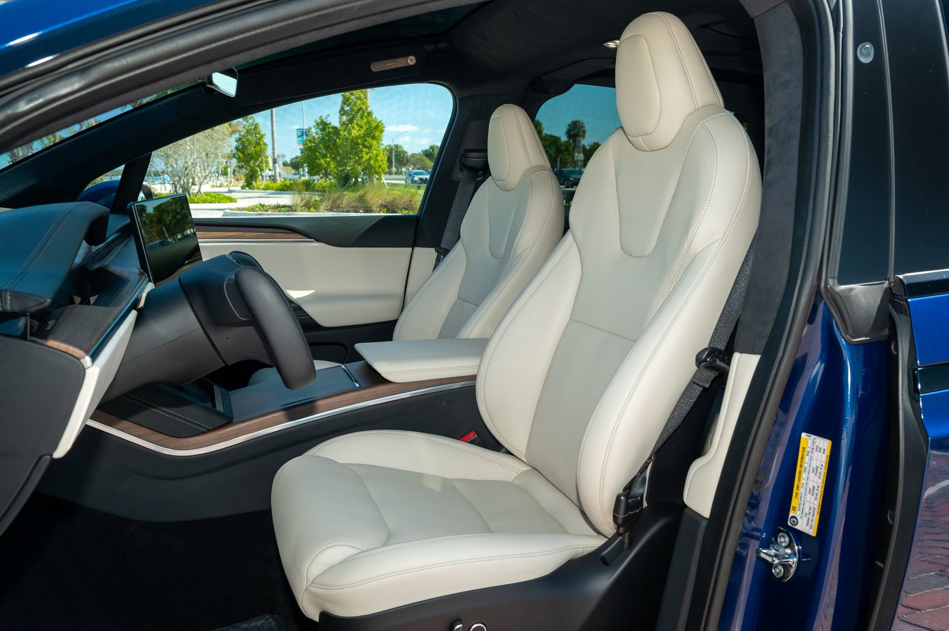 Used 2022 Tesla Model X Long Range image 7