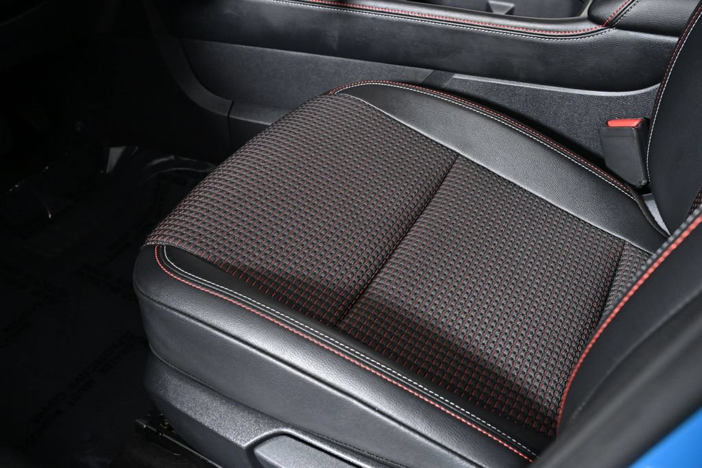 Certified 2025 Nissan Kicks SR AWD/4WD image 28
