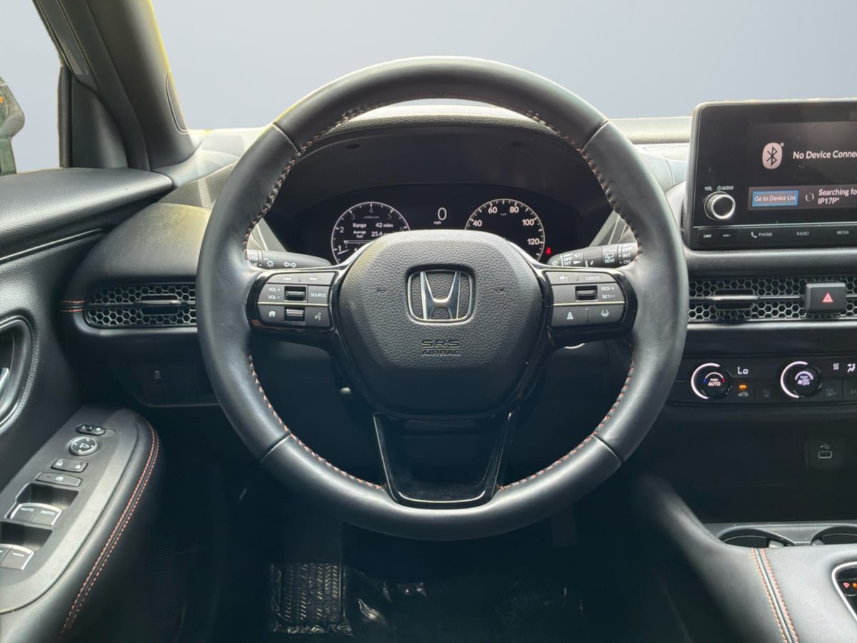 Used 2025 Honda HR-V Sport image 11