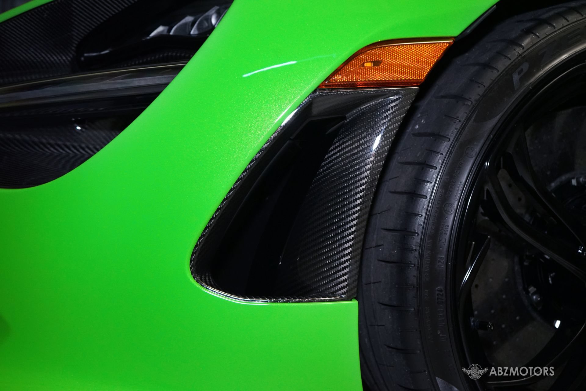 Used 2024 McLaren 750S RWD image 12