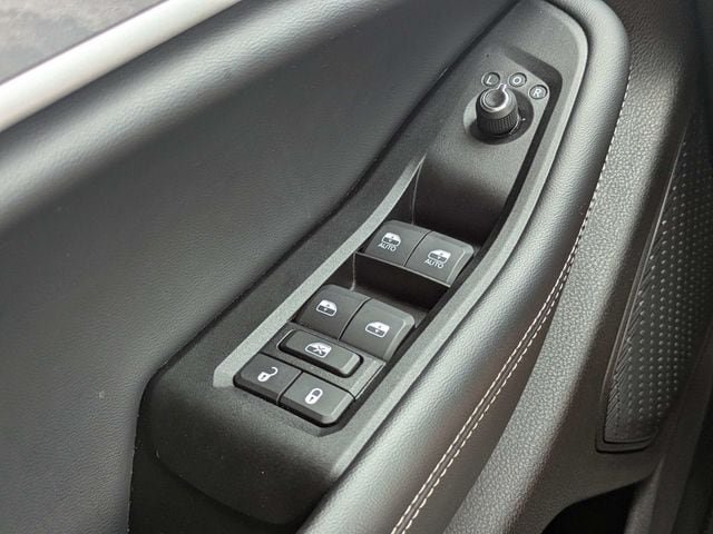 Used 2025 Jeep Grand Cherokee L Limited w/ Black Appearance Package AWD/4WD image 25