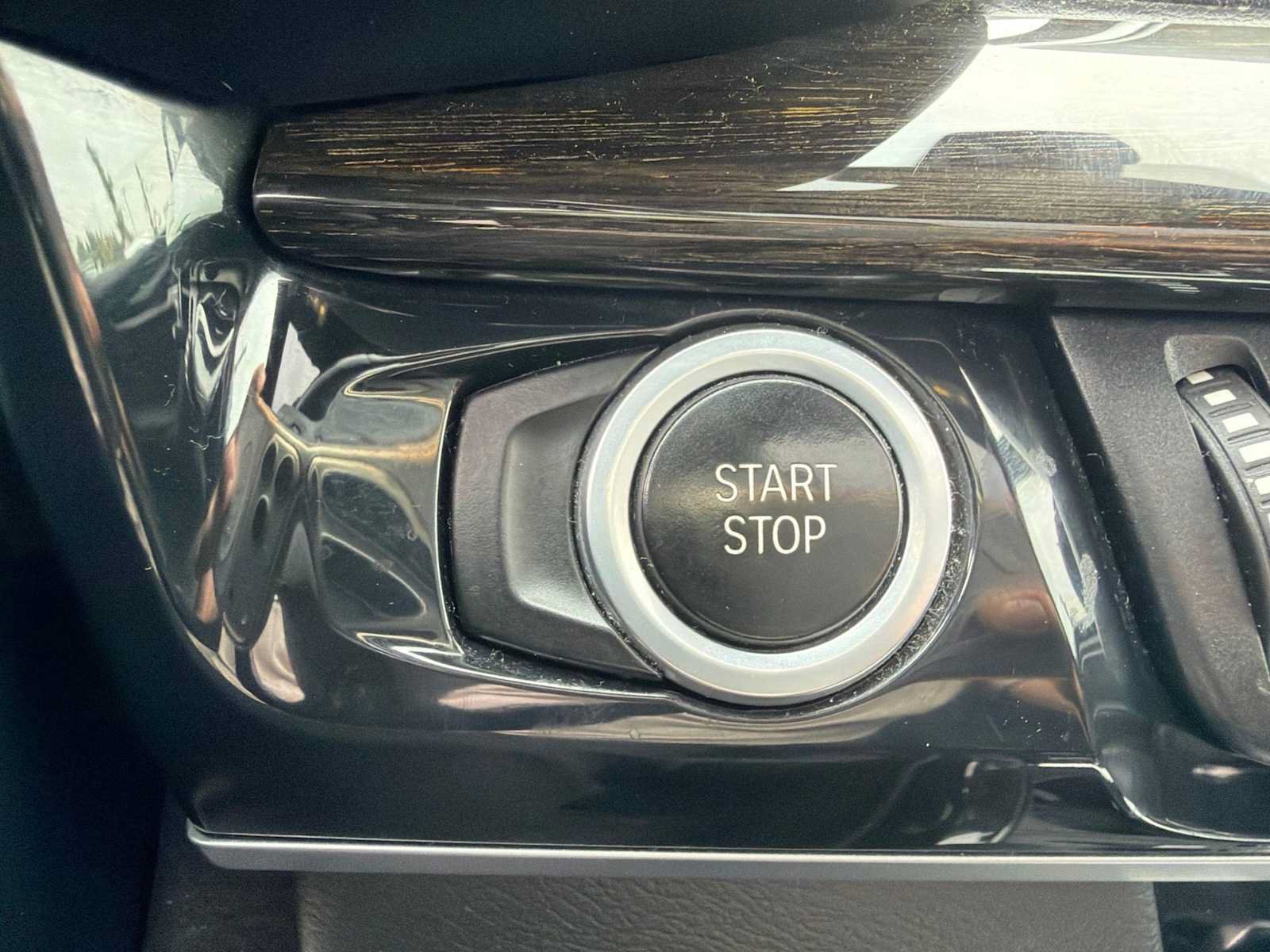 Used 2018 BMW X5 xDrive40e AWD/4WD image 29