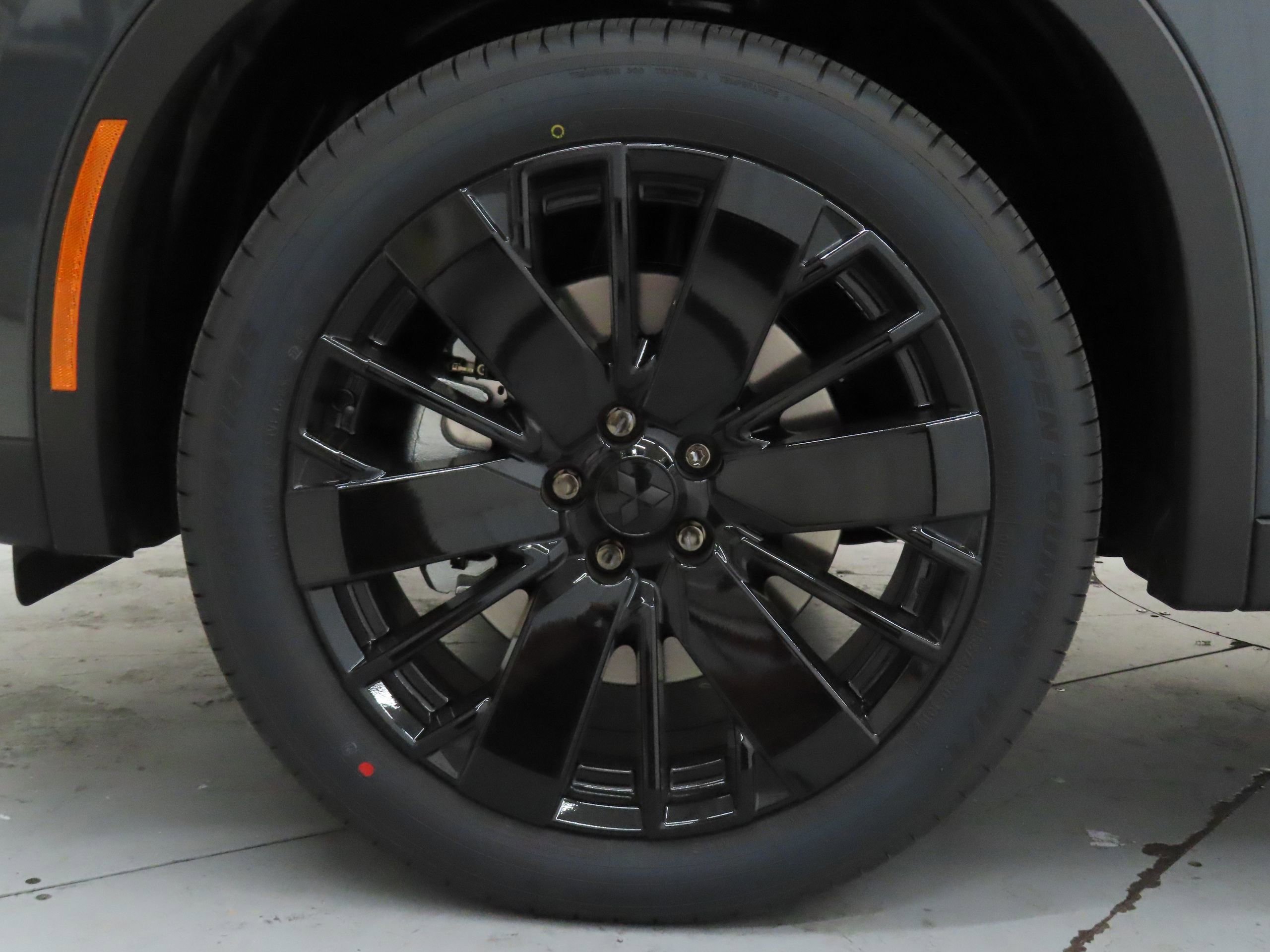 New 2026 Mitsubishi Outlander LE image 26