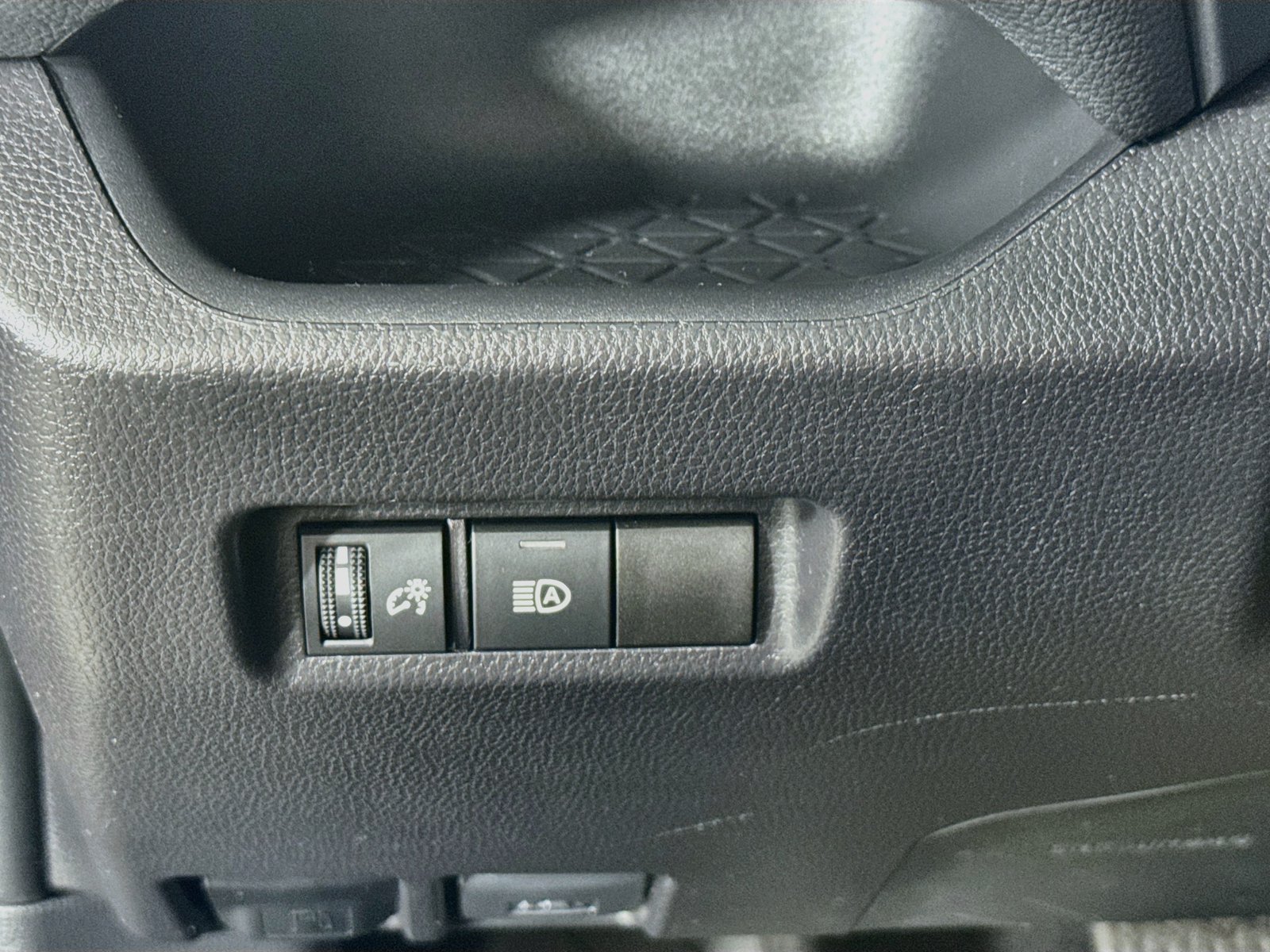 Certified 2025 Toyota RAV4 LE FWD image 10