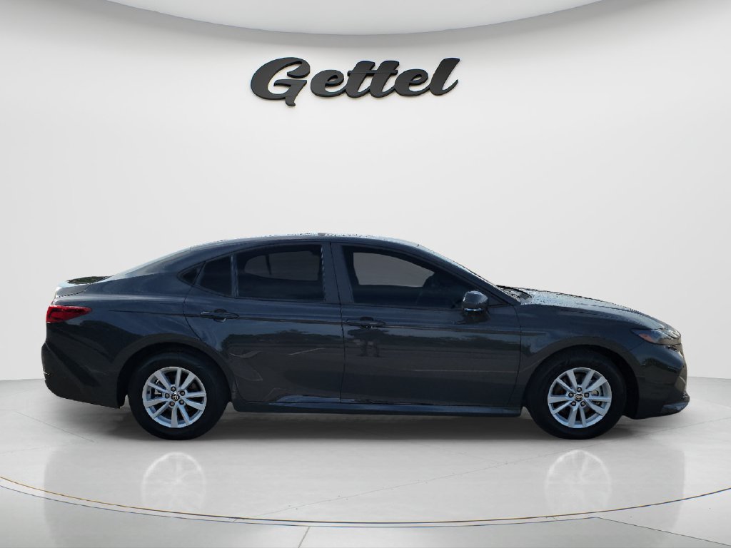 Used 2026 Toyota Camry LE w/ Convenience Package FWD image 4