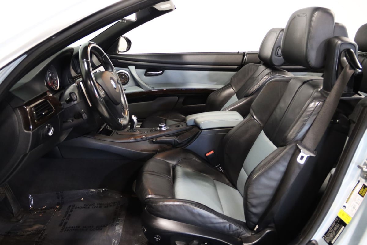 Used 2011 BMW M3 Convertible RWD image 42