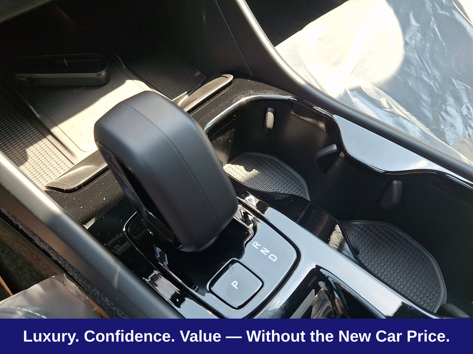 New 2026 Volvo XC40 B5 Ultra w/ Protection Package Premier AWD/4WD image 12