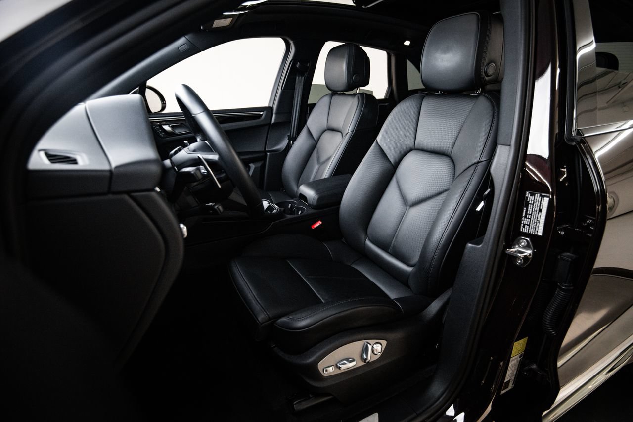 Certified 2026 Porsche Macan S AWD/4WD image 5