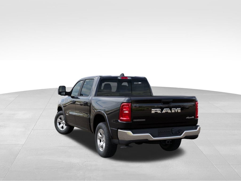 Used 2025 RAM 1500 Big Horn AWD/4WD image 3