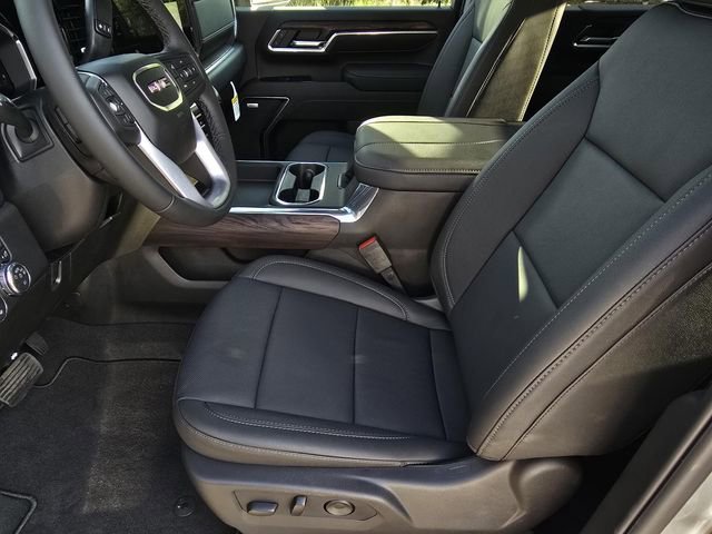 New 2026 GMC Sierra 3500 SLT w/ SLT Convenience Package image 9
