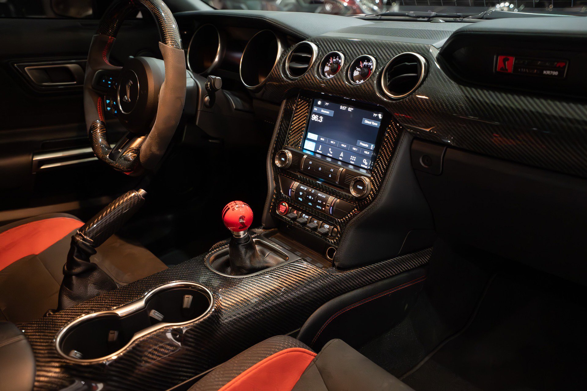 Used 2019 Ford Mustang Shelby GT350R w/ GT350R Equipment Group 920A RWD image 25